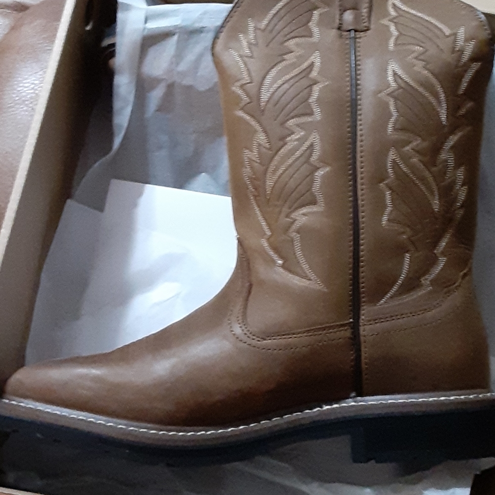Genuine Leather Square toe Boots! SOLD - Picture 2 of 4